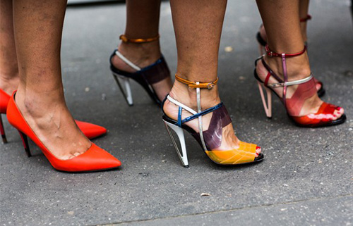 Bí quyết giúp nữ công sở đi giày 8 tiếng không đau chân