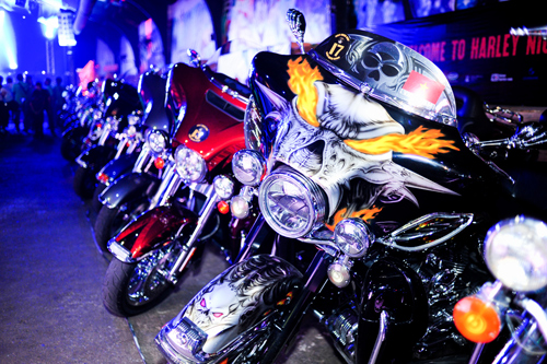 Harley-davidson khủng trong đêm hội harley night born to ride 