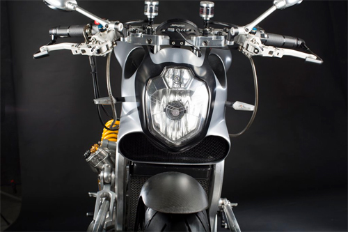 Mẫu siêu môtô sbay omega tự chế được triển lãm tại motor bike expo