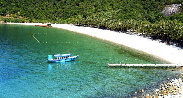 Trốn nóng hè ở 10 hòn đảo siêu đẹp của việt nam