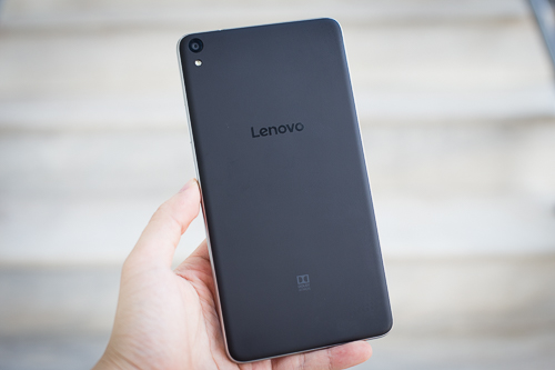 Lenovo phab - smartphone màn hình khổng lồ giá rẻ