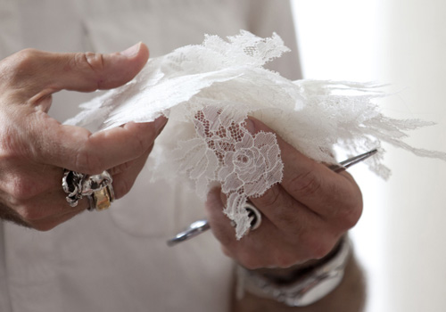 Có thể bạn chưa biết váy cưới của angela baby có giá hơn 900 tỷ đồng 