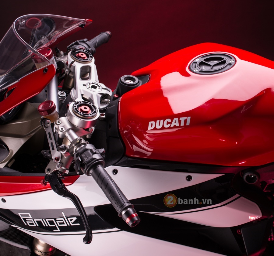 Ducati 1199 panigale độ đẹp tuyệt hảo với phiên bản lightech
