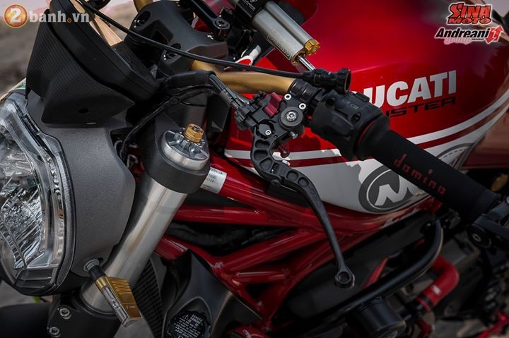 Ducati monster 821 vô cùng hấp dẫn trong bản độ đầy đồ hiệu