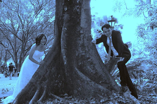 Thêm một bộ ảnh cưới thảm họa của cặp đôi singapore