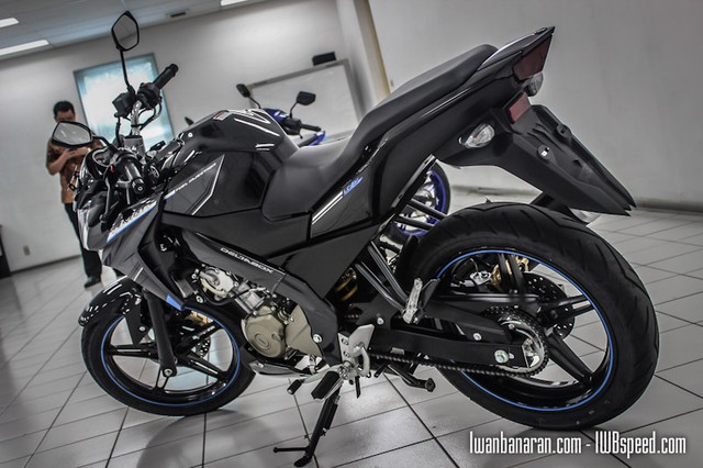 Cận cảnh yamaha v-ixion 2015 phiên bản thường