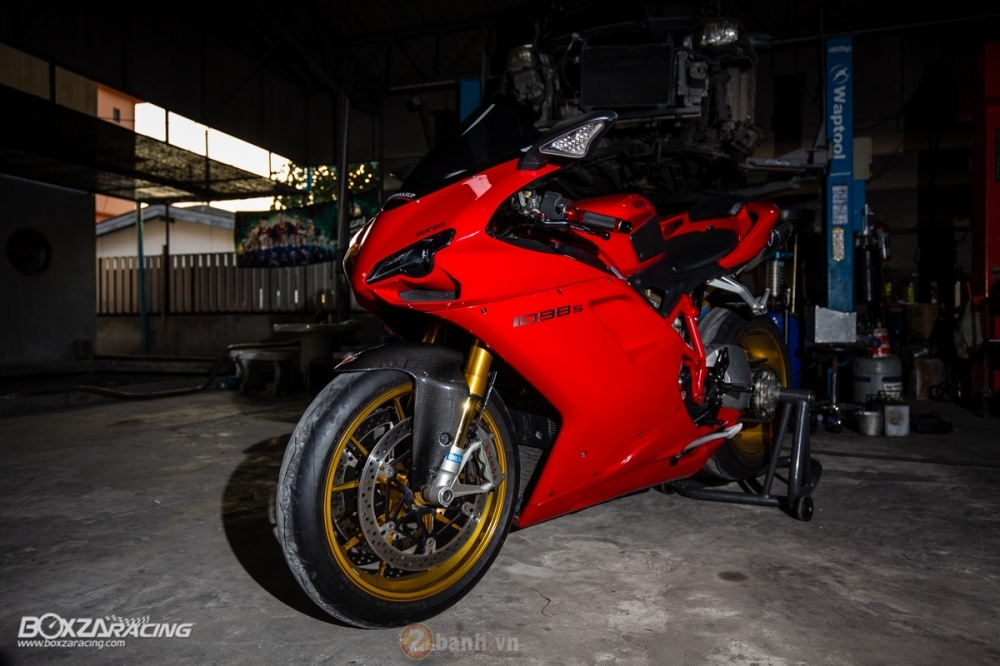 Ducati 1098s đẹp mắt trong một bản độ uy mãnh