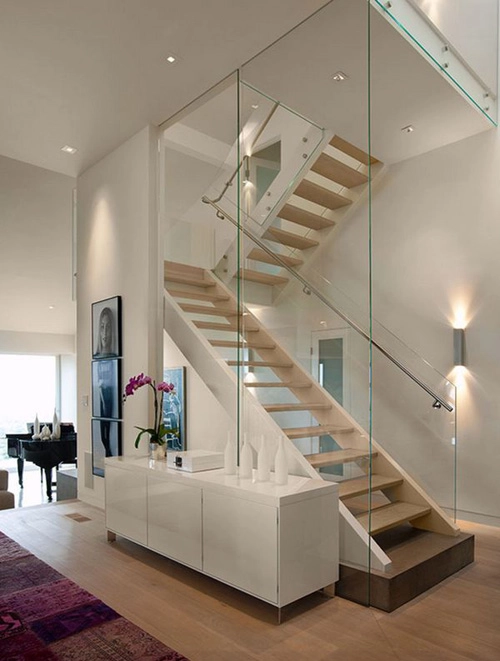 Thiết kế cầu thang kính phong cách cho ngôi nhà bạn