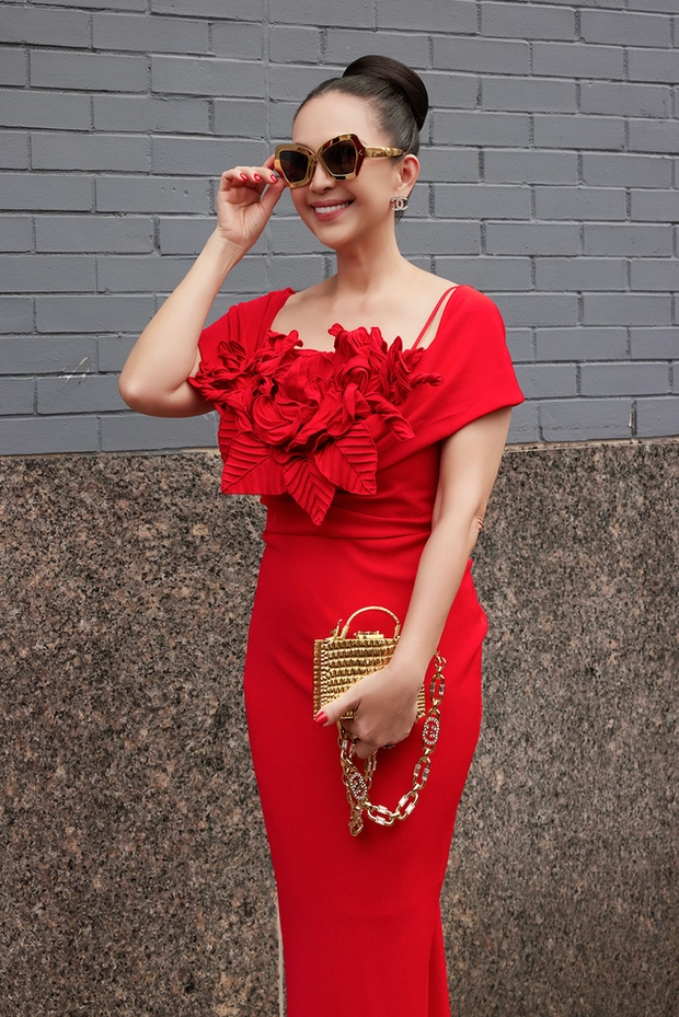 Dàn sao việt phủ đỏ show đỗ mạnh cường tại new york fashion week