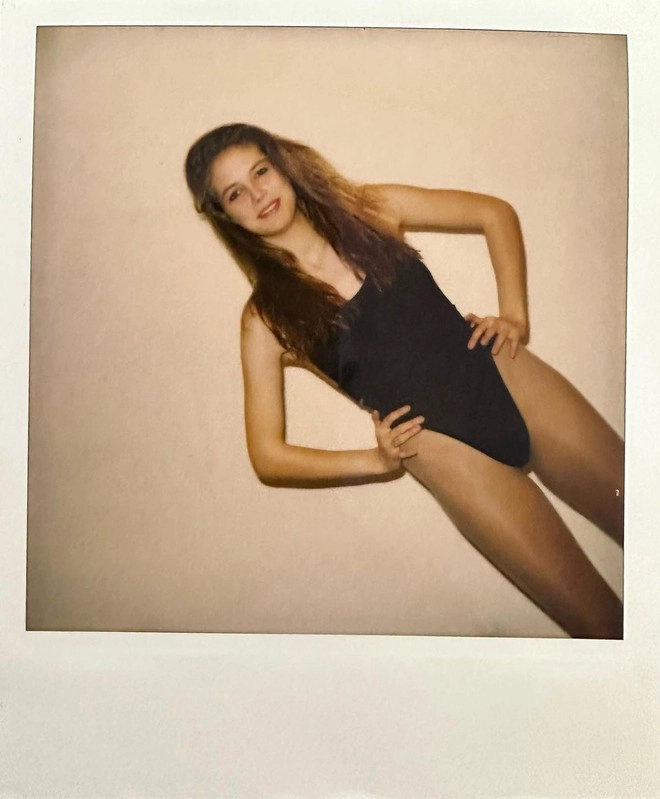 Heidi klum tự tin diện bikini ở năm 19 tuổi