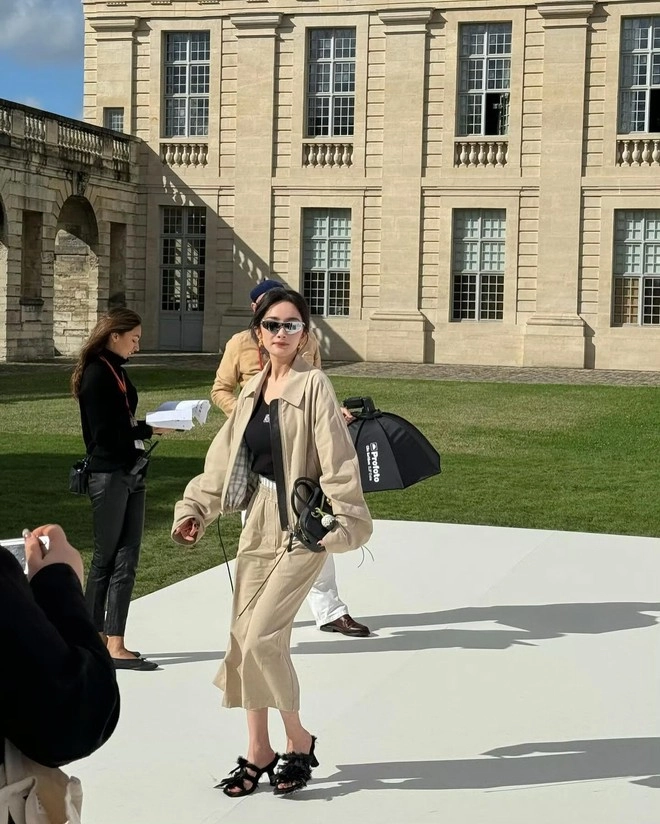 Dương mịch gây thất vọng tại paris fashion week 