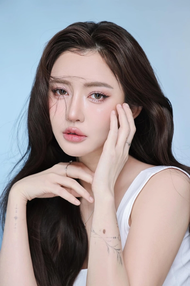Nhan sắc bích phương qua loạt cam thường