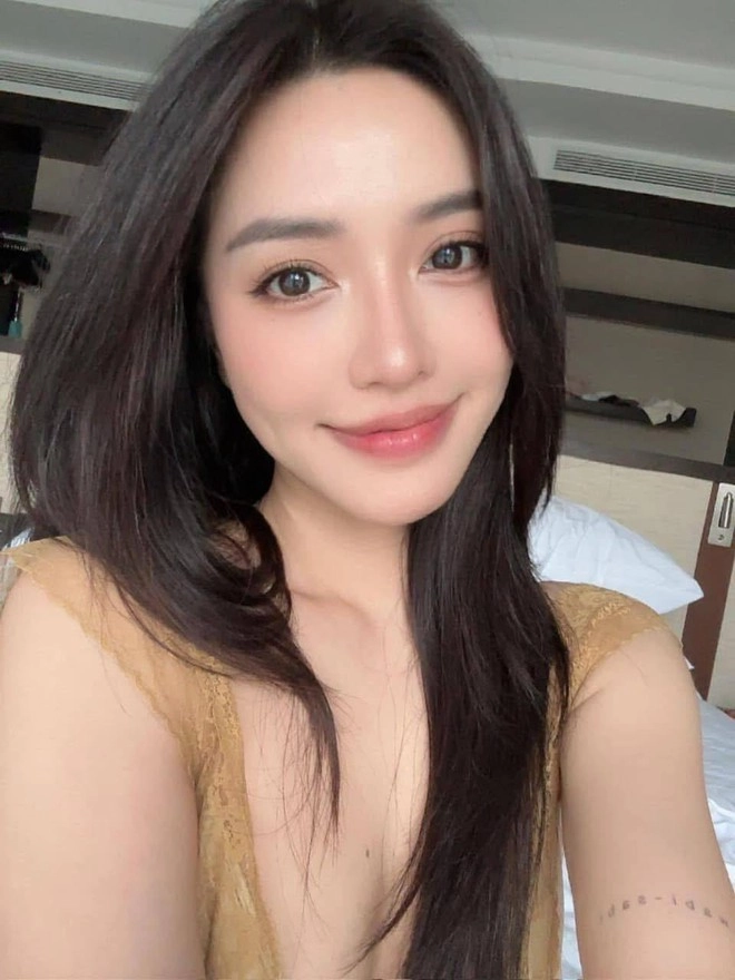 Nhan sắc bích phương qua loạt cam thường