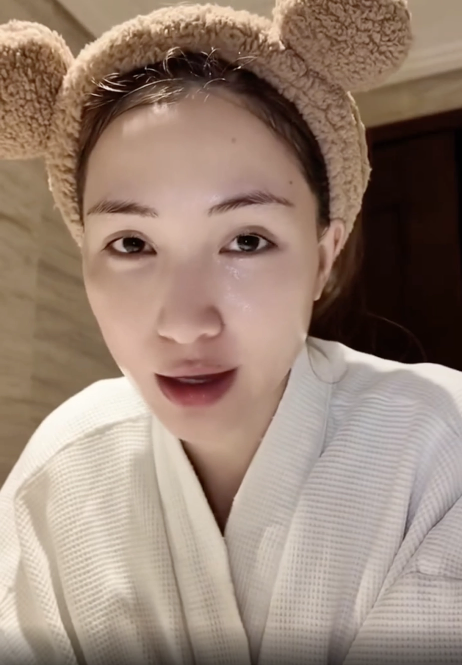 Gương mặt thay đổi liệu hoà minzy có nâng mũi