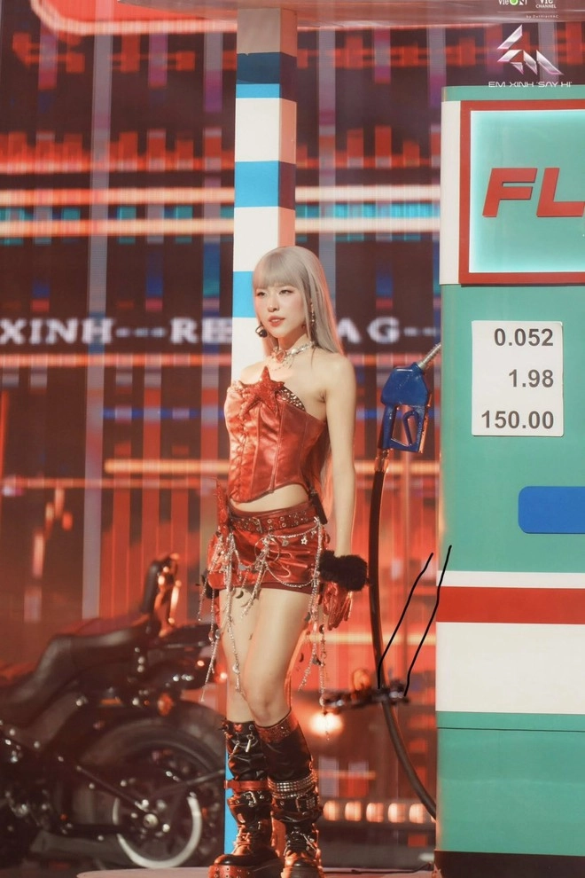 Vẻ ngoài chuẩn kpop idol của nữ diễn viên gen z sinh năm 2003