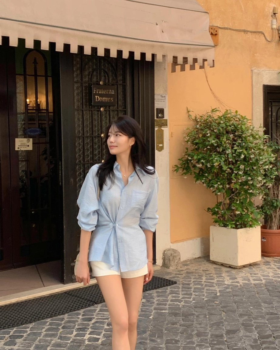 4 kiểu áo thu 2025 siêu sang và hack tuổi giành cho phái đẹp