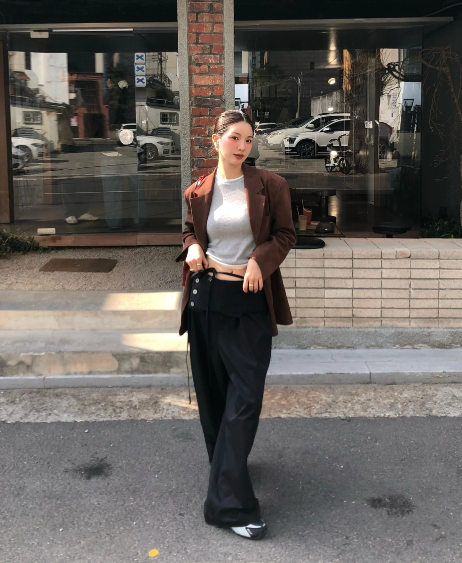 5 món thời trang tối màu giúp nàng tôn dáng