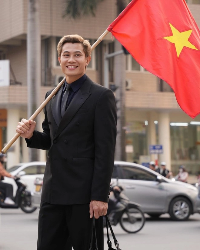 Diễn viên phương nam trở lại với hình tượng lịch lãm